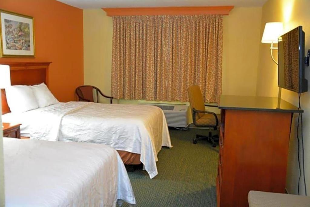 Hotel Buckeye Express 2*